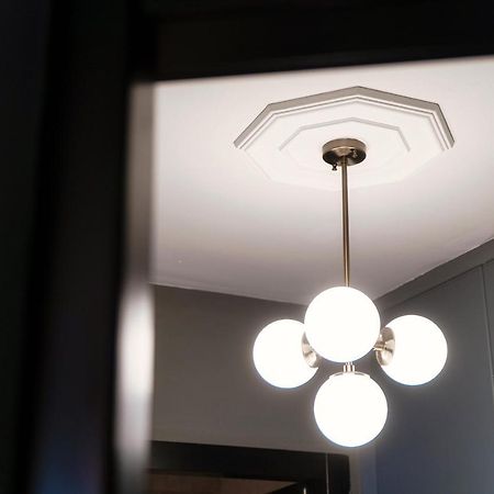 Home N 5 By Quokka 360 - Vintage-Soul Flat On Como Cathedral Bagian luar foto